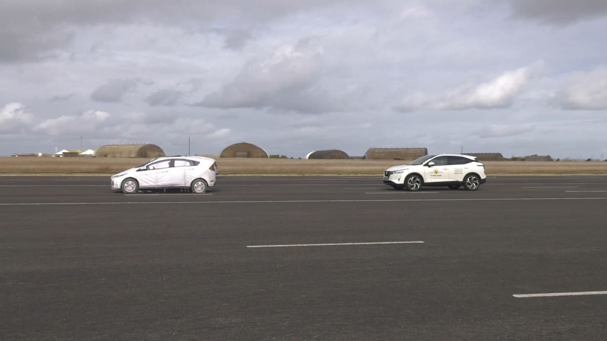 Thatchem Testing driving at a target